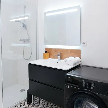 T2 Hypercentre Angers, Balcon, Fresques * Angers