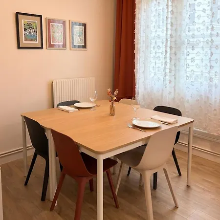 T2 Hypercentre Angers, Balcon, Fresques * Angers